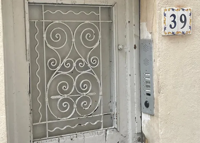 Deux Pieces - Confort - Ecusson דירה מונפלייה